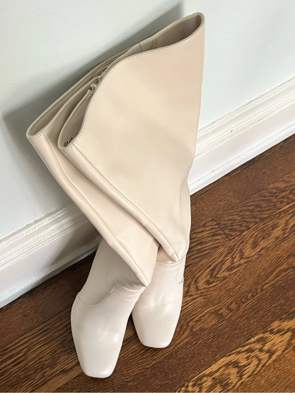 Women's Tall Cream Leather Knee-High Boots Size 8
